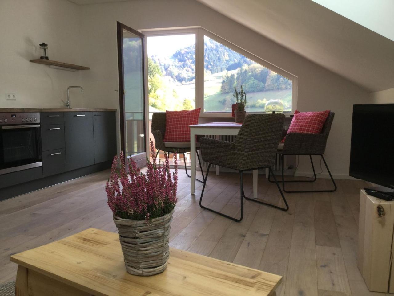 Erikas Haus Apartment Muenstertal Exterior photo